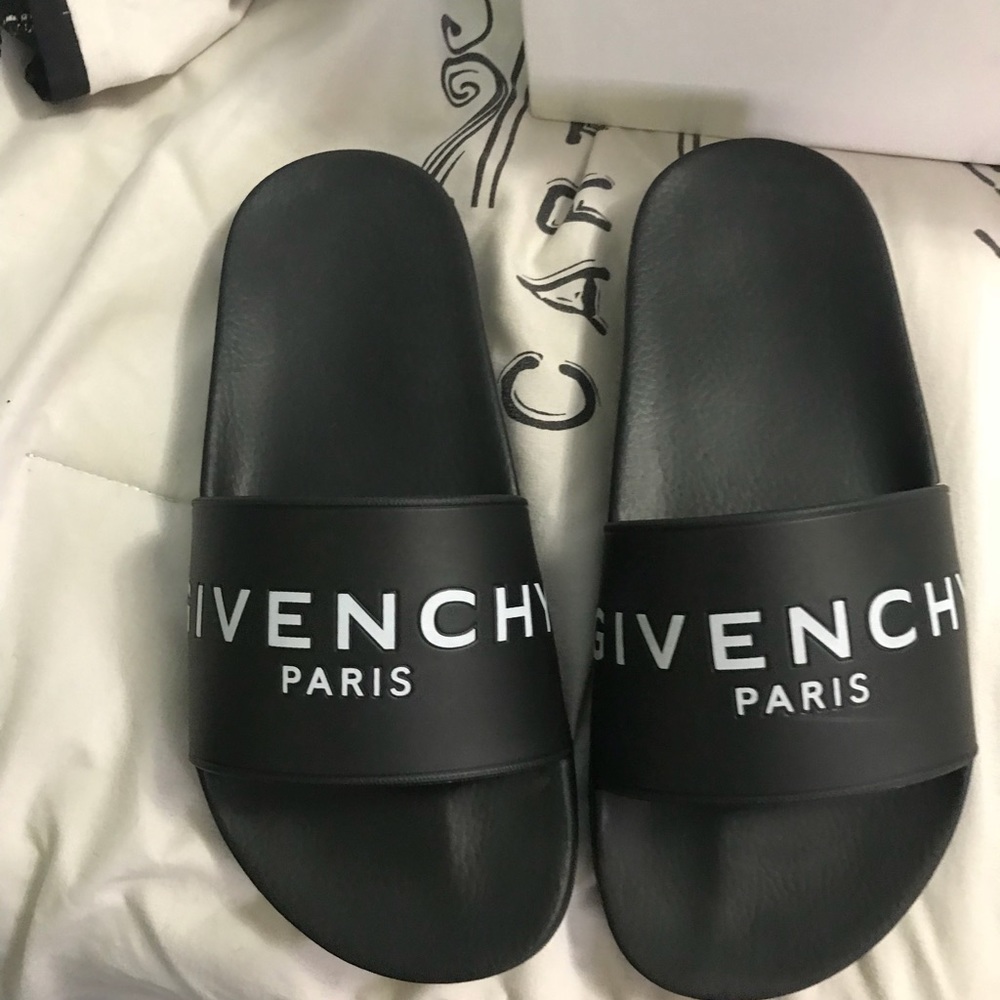 Givenchy Slip on sandels